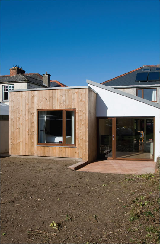 The living room and bedroom at the rear of the extension have extensive glass facades to make full use of the southerly aspect The living room and bedroom at the rear of the extension have extensive glass facades to make full use of the southerly aspect